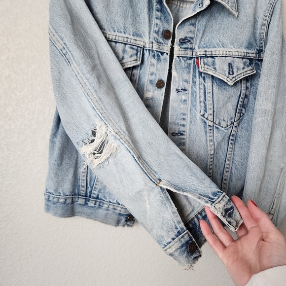 LEVIS x VINTAGE 240216 trucker jacket broken in well worn light‎ wash size 20 - Picture 9 of 10